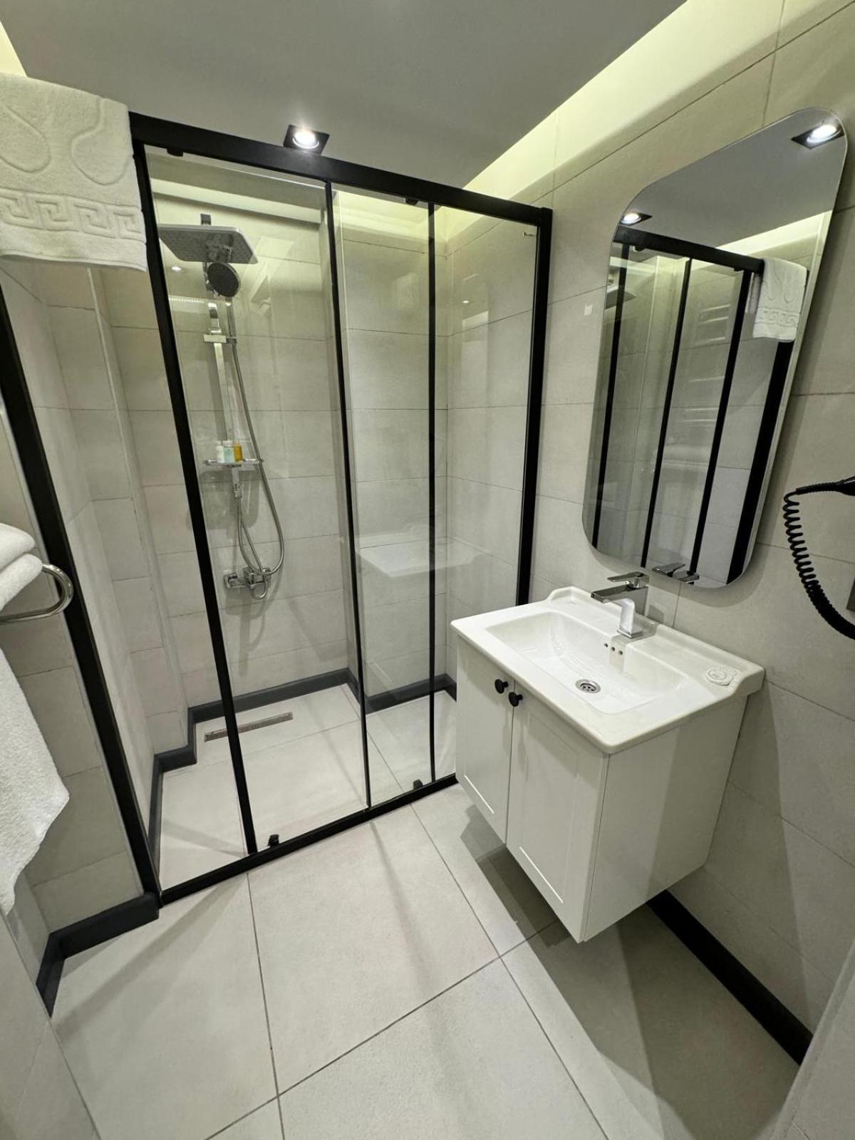 Mateo Hotel Istanbul Ngoại thất bức ảnh